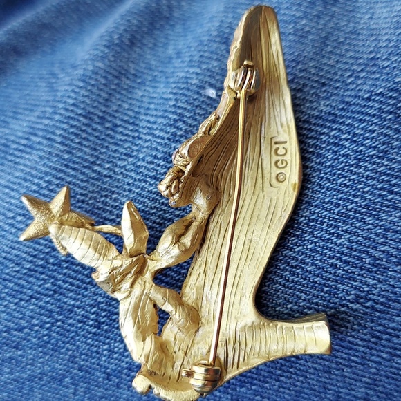 Goldtone vintage shoe shaped marked brooch lot - Picture 3 of 5